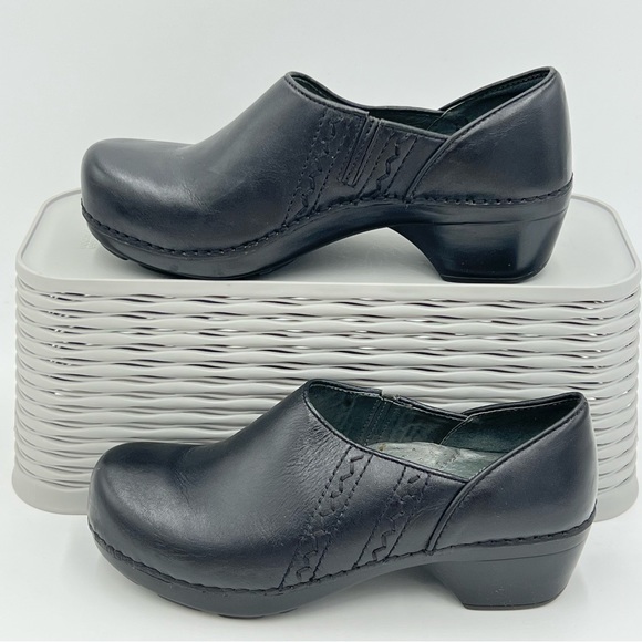 Dansko Shoes - Dansko Sienna Black Slip On Shoes Size 37 Dansko Black Shoes